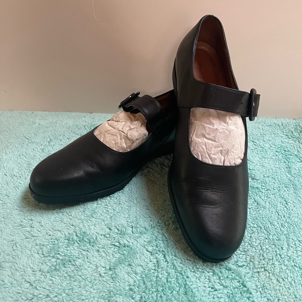 BeautiFeel Mary Jane W10 Black Leather. Excellent condition.
